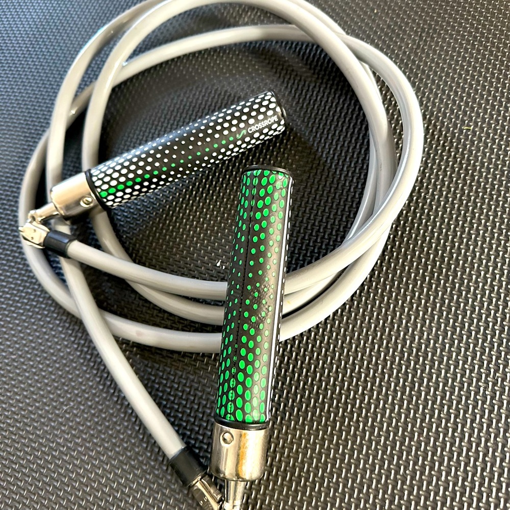 COPY - 1lb weighted jumprope crossrope